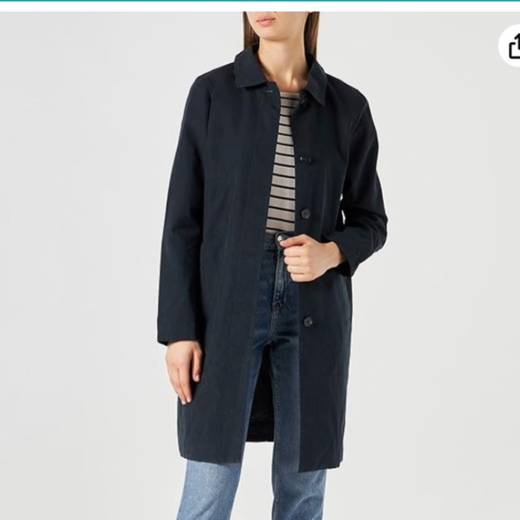 Amazon Essentials Women's Water-Resistant Collar Coat, Black, Medium - Picture 5 of 5